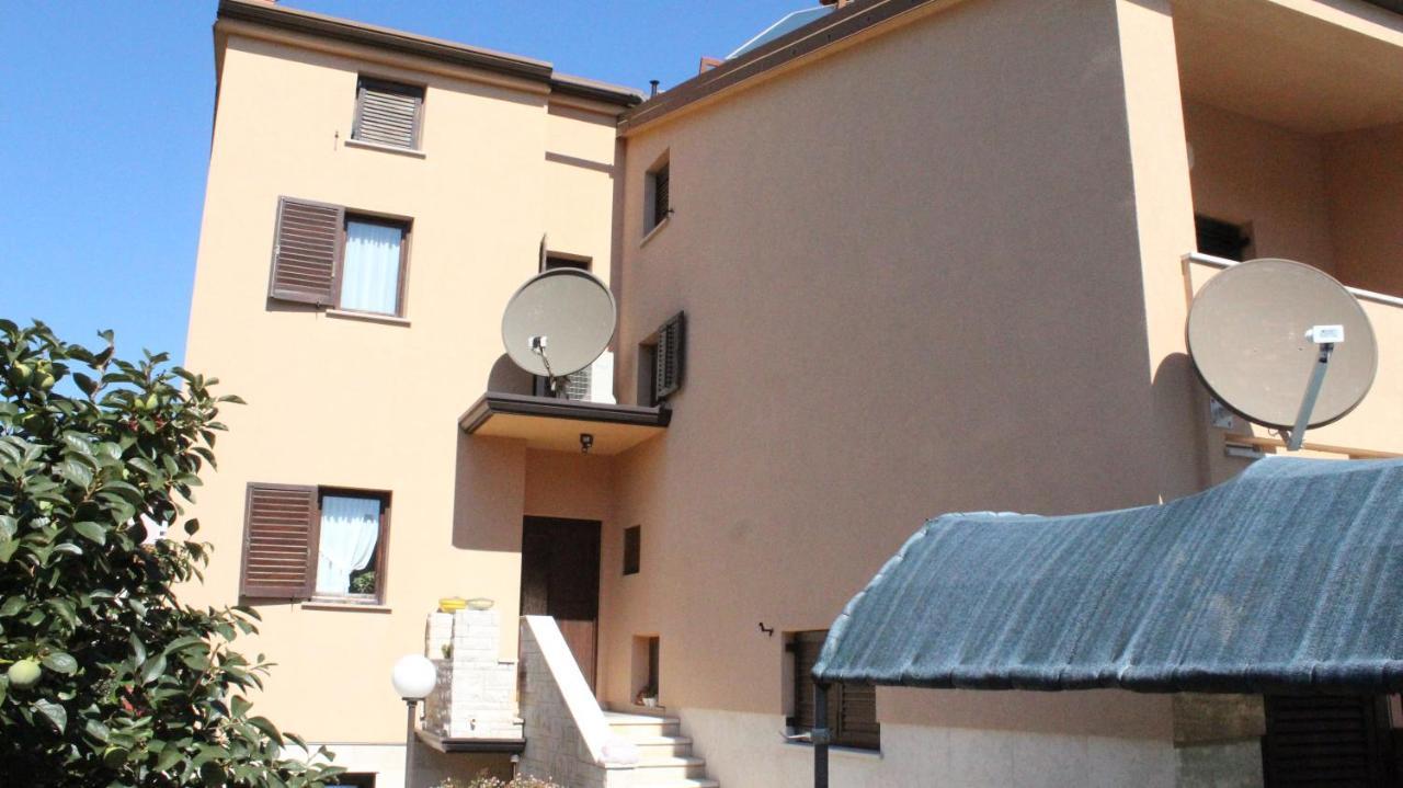 Apartman 100M2, Full Opremljen, Privatni Parking. PUY Exterior foto